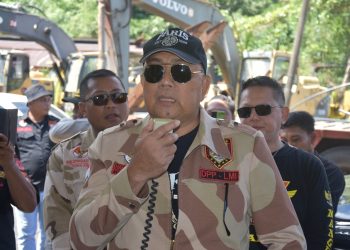 Unjuk Rasa Ormas Adat Laskar Manguni Indonesia Bersama Ke Sebelas Anggotanya Yang Di Pecat Oleh PT. Sederhana Karya Jaya Di Tateli Minahasa. manado, 14/5/2024