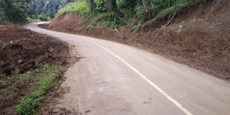 Keresahan Masyarakat Likupang Selatan Kini Pulih Akibat Tersambungnya Ruas Jalan Kokoleh-Batu. Minut, 7/4/2024.