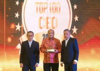 DIREKTUR UTAMA BANK SULUTGO REVINO PEPAH TERPILIH SEBAGAI TOP 100 CEO 2024