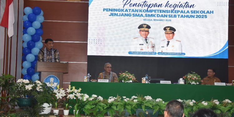 Gubernur Sulut Menutup Kegiatan Peningkatan Kompetensi Kepala Sekolah SMA, SMK Dan SLB Tahun 2025.,18/3/2025