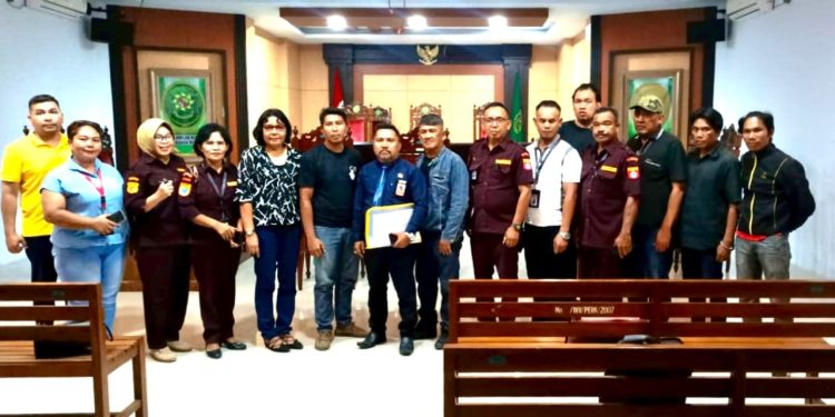 Sidang Praperadilan LP KPK Kota Bitung Di Tunda, Penyidik Polres Bitung Mangkir. 8/3/2025