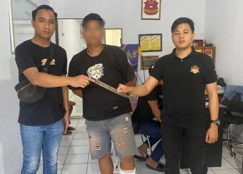 Polres Bitung Amankan Pelaku Penikaman Brutal, Selang Waktu Tiga Jam Di Depan Alfamart.