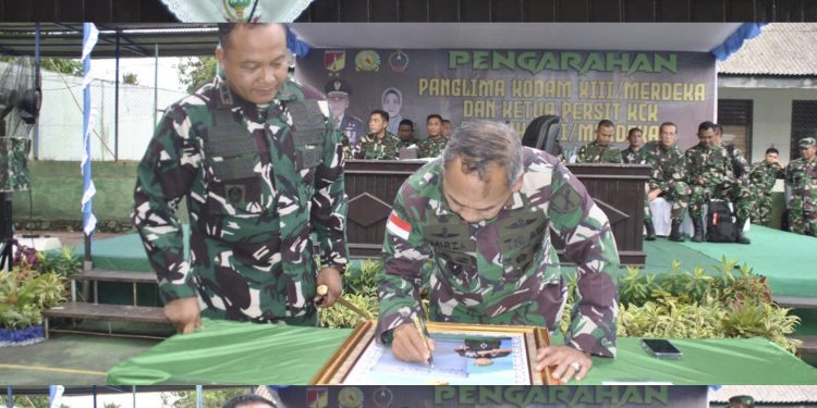 Kodim 1310/Bitung Gelar Safari Ramadhan, Pangdam XIII/Merdeka Serahkan Bantuan Sosial