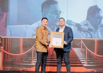 Kepemimpinan Solutif dari Ujung Nusantara :                Kakanwil Ditjen Imigrasi Sulut Raih Penghargaan’ Architect of Border Citizenship Solutions’di ajang nasional The Change Maker Awards 2026
