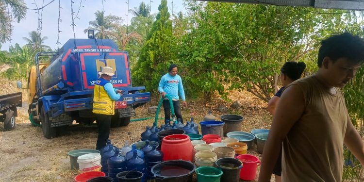 Bantuan Air Bersih Tahap Kedua dari Kementerian PU Tiba di Wori, Warga Sampaikan Terima Kasih