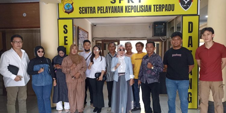 GRUP WA DIGUNCANG ISU SARA! DUGAAN PERNYATAAN BERNADA SARA DISOROT TAJAM, HAJA IVONE DESAK KAPOLDA SULUT TURUN TANGAN DAN BERI ATENSI!.